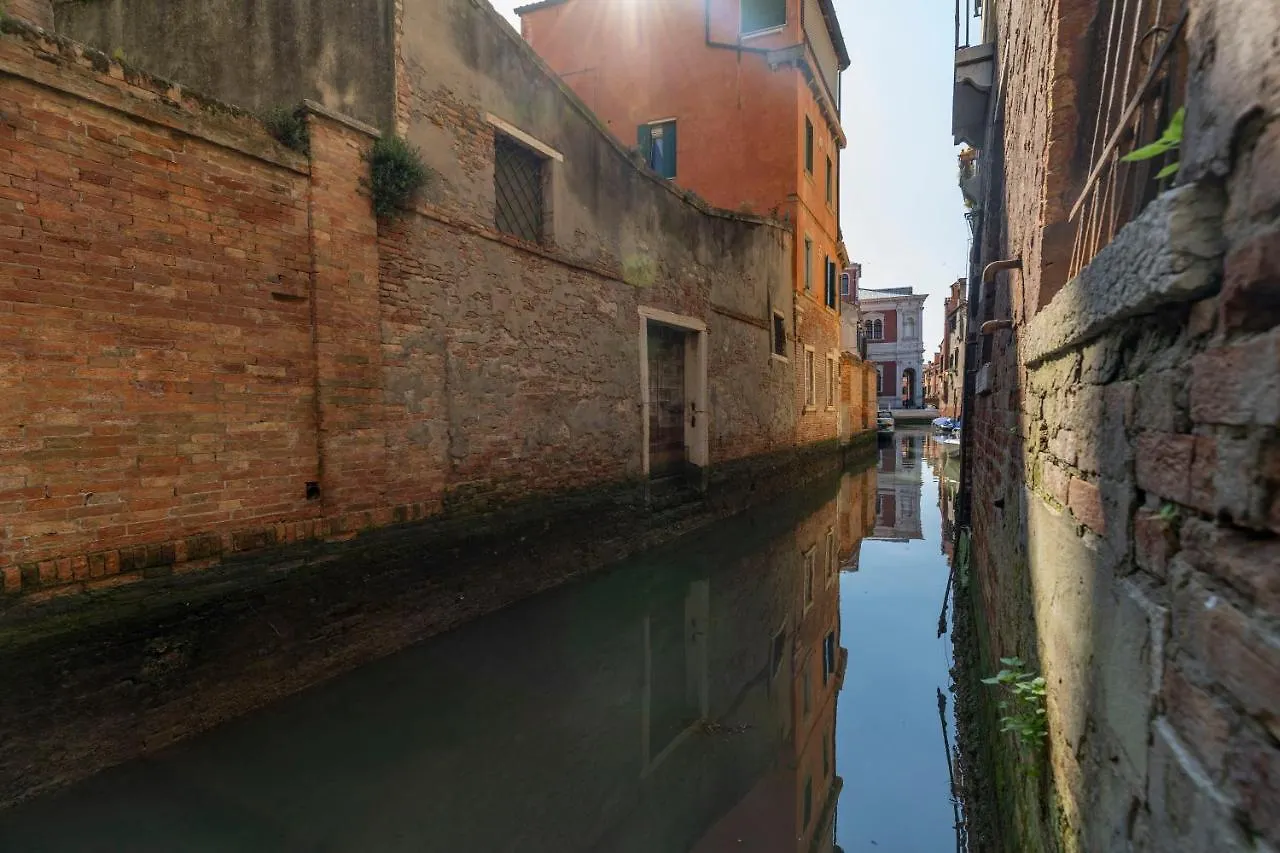 베니스 Cipriani Frari Canal View 아파트