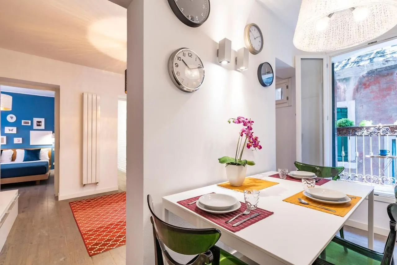 베니스 Cipriani Frari Canal View 아파트