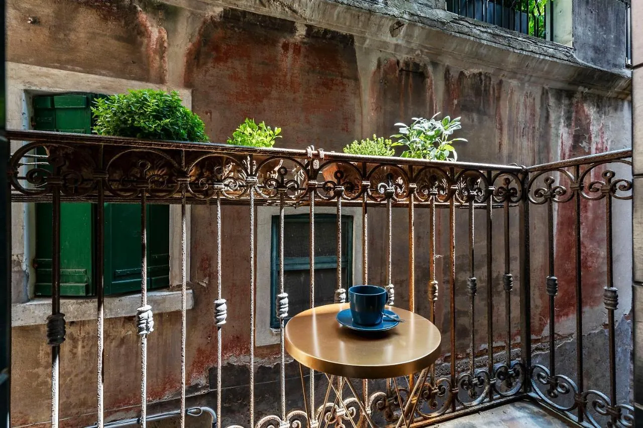 베니스 Cipriani Frari Canal View 아파트